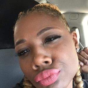 Meet your Posher, Lashea